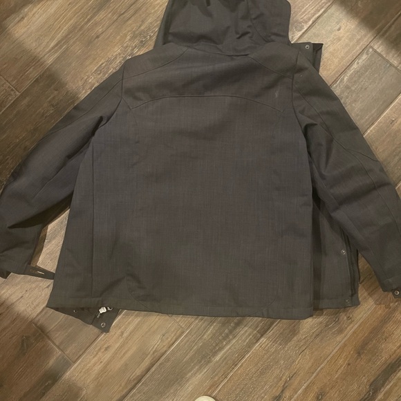 Private Member winter coat - Picture 2 of 3